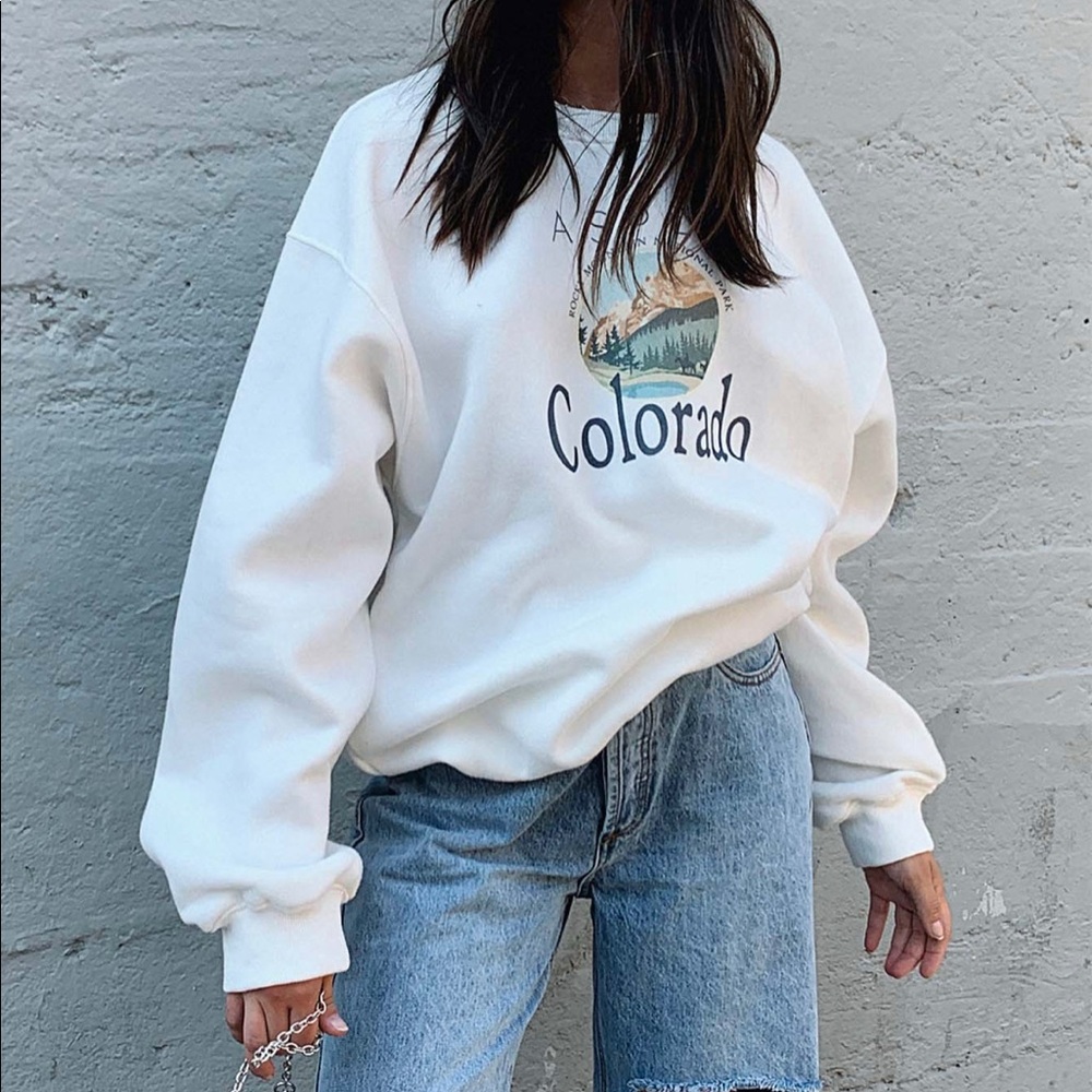 white colorado oversized sweatshirt!